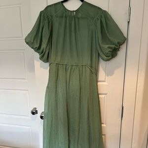Midi dress with bubble sleeves